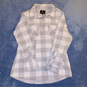 Member’s Mark Favorite Plaid Top Gray and White Plaid Button-Up Shirt